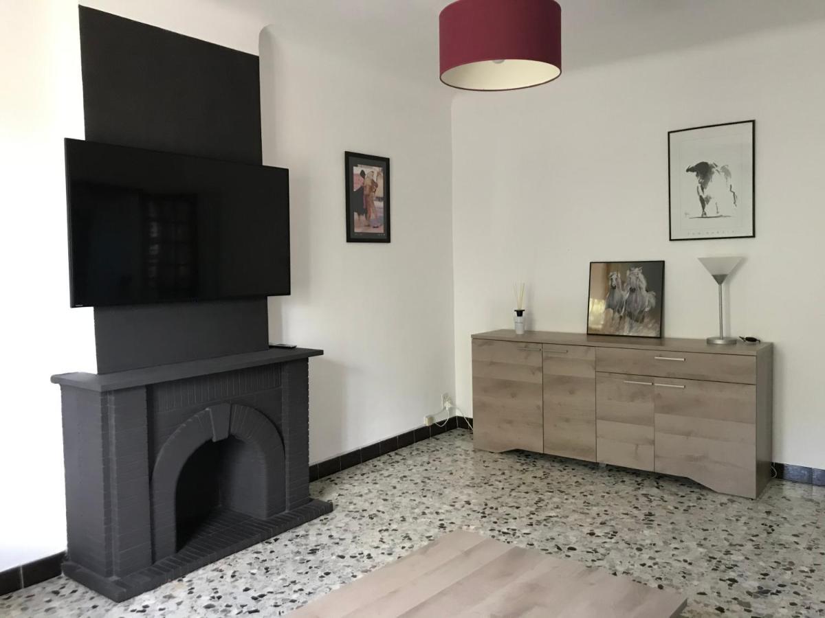 ארל Appartement Tout Confort Avec Parking Ferme מראה חיצוני תמונה